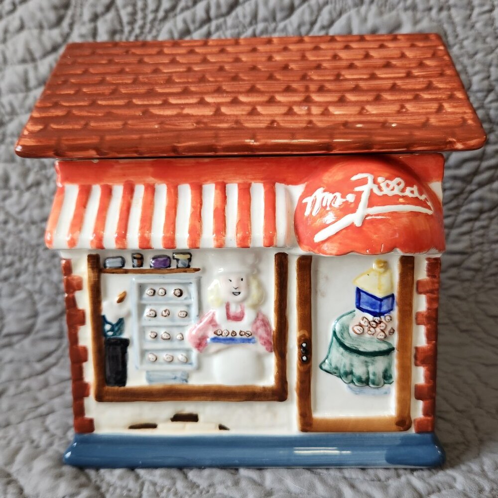 Vintage Mrs Field's House Cookie Jar